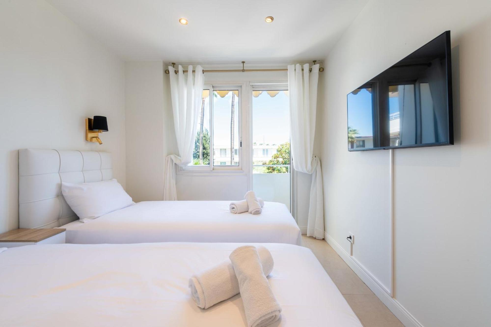 3-br With Sea View & Terrace La Croisette Apartamento Cannes
