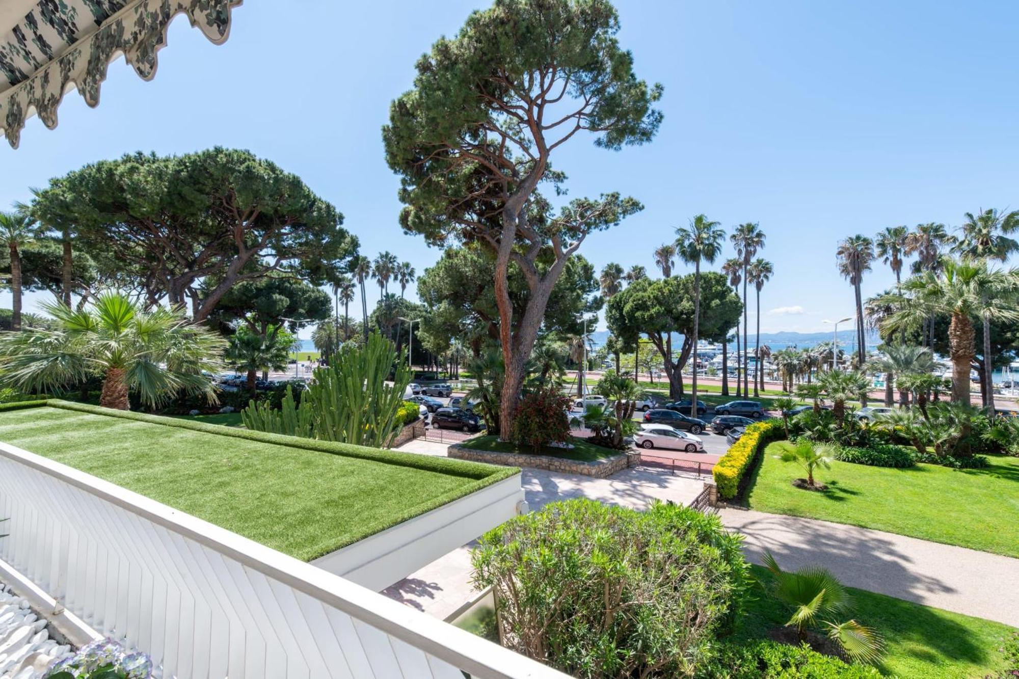 Apartamento 3-br With Sea View & Terrace La Croisette Cannes